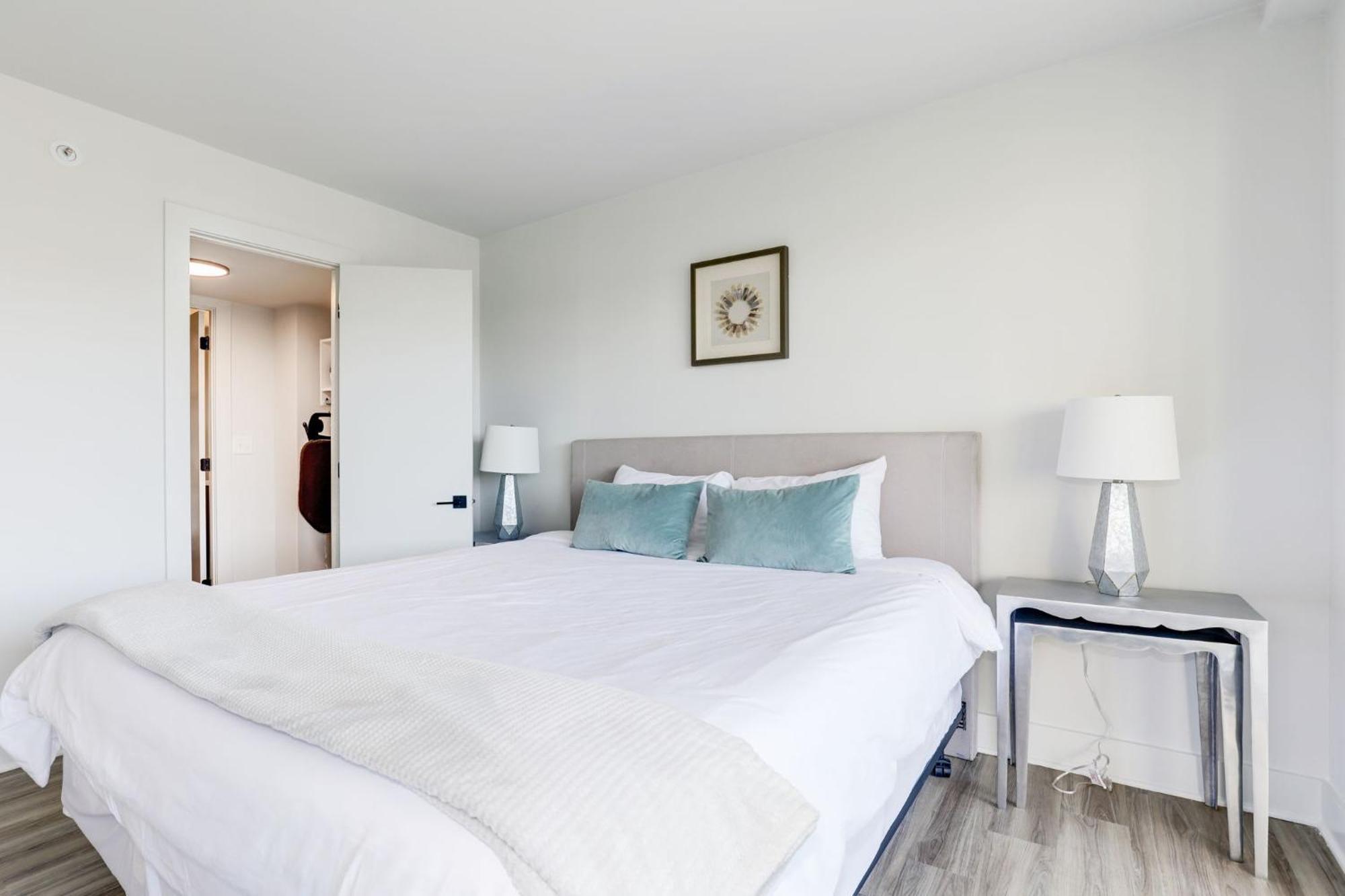 2Br Executive Apartment In Prime Location Арлингтон Экстерьер фото