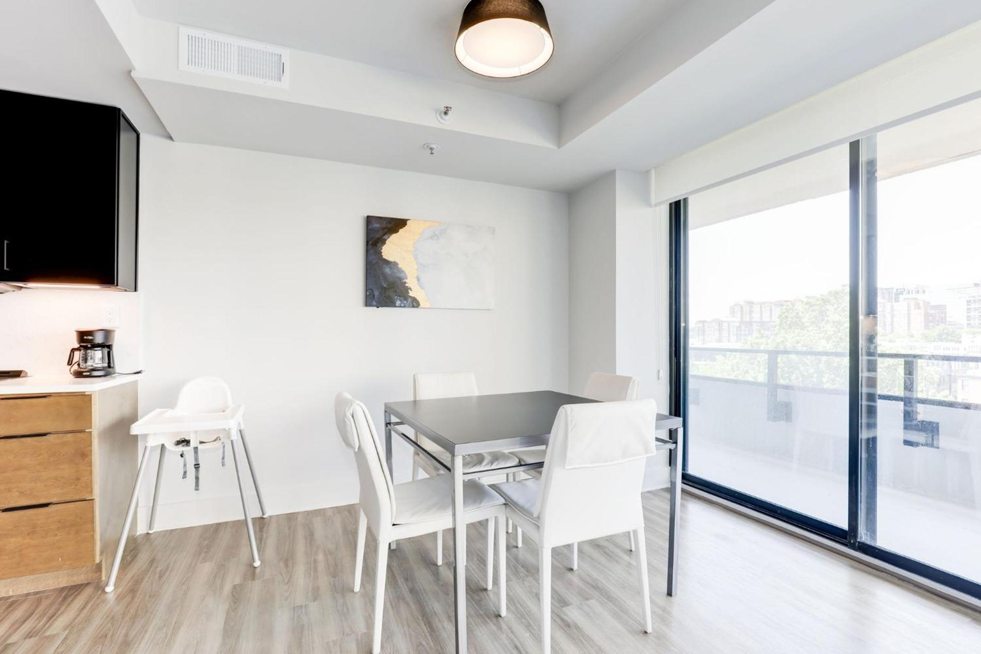 2Br Executive Apartment In Prime Location Арлингтон Экстерьер фото