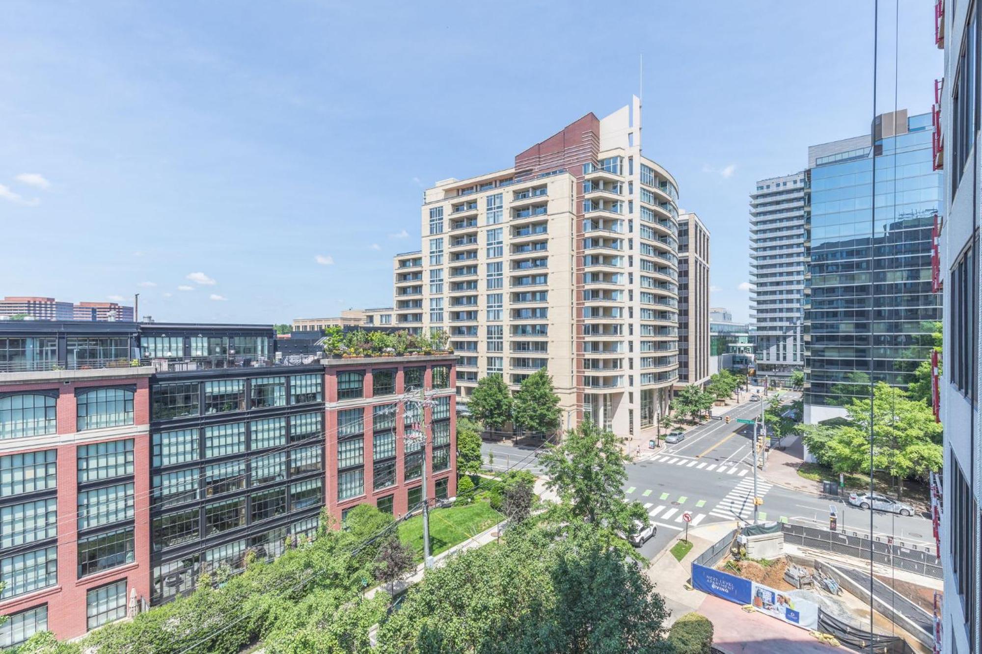 2Br Executive Apartment In Prime Location Арлингтон Экстерьер фото